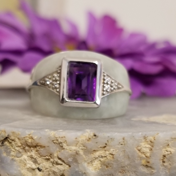 Jade of Yesteryear Jewelry - Jade and amethyst ring
